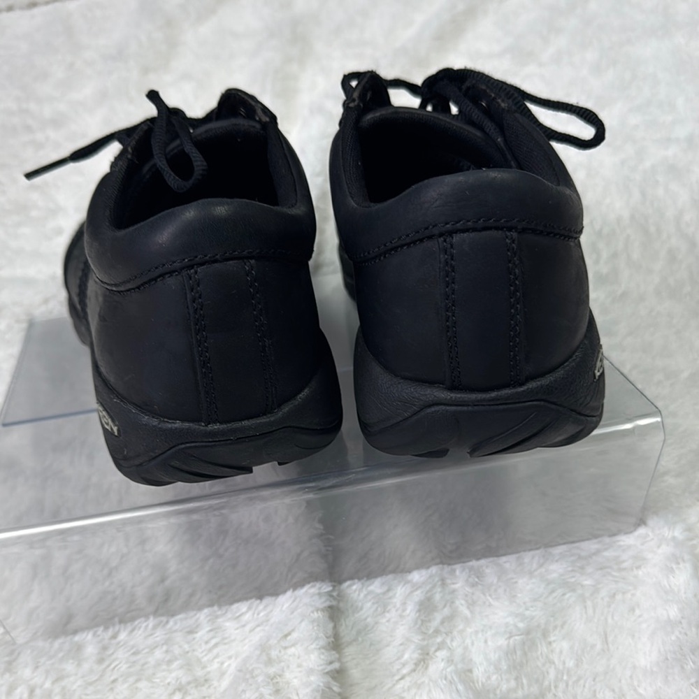 Keen Men's Black Shoes - Picture 3 of 5